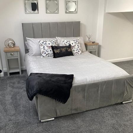 Cheshire Home Stays Crewe Exteriér fotografie