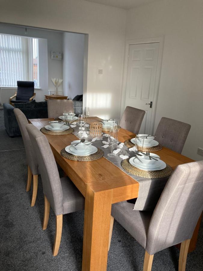 Cheshire Home Stays Crewe Exteriér fotografie